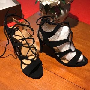 Black sandal, never used it